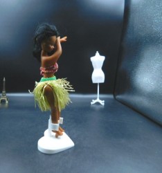 hawaiin bra skirt 8 in side